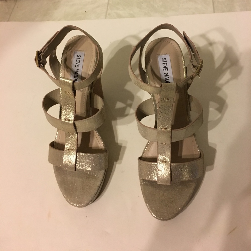 Steve Madden Gold Leather Wedge Heel Sandal